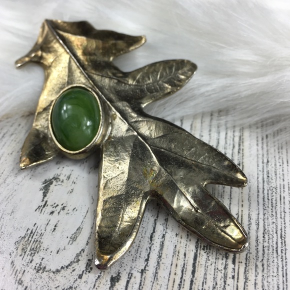 Vintage Pisces Leaf Brooch w/ Green Cabochon - Picture 4 of 7